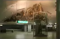 Großzügig -

Fußgängerebene der Pre-Metro Station Van Eden auf dem Linkeroever in Antwerpen.

19.06.2016 (M)