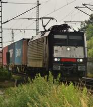 Durch Kaldenkirchen kommt der Rotterdam-Bayern-Express in Form der 189 287 gen Venlo gefahren am Samstag den 16.7.2016