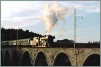 23 058 der Eurovapor mit einem Sonderzug zwischen Weinfelden und Konstanz. (Archiv 11/75)