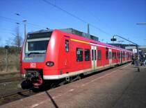 425 078/578 ebenfals als RB 72 au dem Weg nach Paderborn Hbf, hier in  Altenbeken. 04.04.2007
