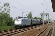 Vom Haltepunkt Dresden-Dobritz aus konnte ich diesen mit LTE 186 427 bespannten Güterzug ablichten.
Aufnahmedatum: 26.07.2016