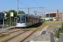 Düsseldorf Rheinbahn SL 707 (NF10 2031) Medienhafen, Kesselstraße am 19. Juli 2016.