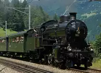SBB HISTORIC: 
 Schweiz aktuell am Gotthard  - Dampfzug mit der C 5/6 2978 vom 28. Juli 2016 auf der Gotthard-Südrampe. Besondere Beachtung gilt bei dieser auf der Gotthard-Südrampe entstandenen Aufnahme dem  LOKFÜHRERGRUSS  an die vielen Bahnfotografen.
Foto: Walter Ruetsch 