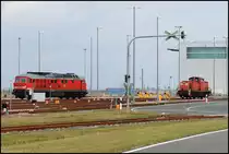 232 668-4 und 294 714-1 der DB abgestellt auf dem Jade-Weser-Port in Wilhelmshaven. 29/07/2016