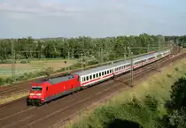 101 075 mit IC 2379 (Stralsund Hbf–Hannover Hbf) am 08.06.2016 in Maschen