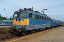 H-START 431-102 im Bahnhof Nyiregyhaza (wird etwa  Nüreghesa  ausgesprochen), 29. ‎Mai ‎2016