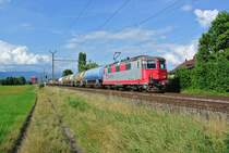 Die Travys Re 420 503-6 (ex BLS 420 503, exex SBB Re 4/4 II 11119) im Einsatz f�r SBB Cargo National bei Busswil, 26.07.16.
