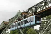 Die neue Schwebebahn 02 als Fahrschule in Wuppertal Barmen, am 04.08.2016.