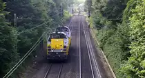 7869,7868 beide von der SNCB kommen als Lokzug aus Belgien nach Oberhausen-West und fahren durch Kohlscheid in Richtung Herzogenrath.
Aufgenommen von der Brücke der Roermonderstraße in Kohlscheid. 
Am Vormittag vom 18.7.2016.