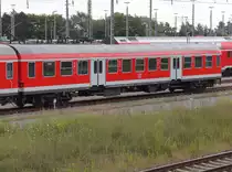 Halberstädter Mitteleinstiegswagen D-DB 50 80 21-33 118-8 von DB Regio AG Region Nordost Rostock Hbf abgestellt im BW Rostock Hbf.05.08.2016
