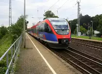 Zwei Euregiobahn (RB20) aus Stolberg-Rheinland-Hbf nach Stolberg-Altstadt,Düren und kammen die Kohlscheider-Rampe hoch aus Richtung Herzogenrath und halten in Kohlscheid und fahren in Richtung Richterich,Laurensberg,Aachen-West. 
Aufgenommen von Bahnsteig 2 in Kohlscheid. 
Am Nachmittag vom 5.8.2016.