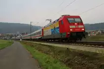 101 037-0  Eisenbahner mit Herz  mit IC ziehend aus Richtung Kassel kommend. Aufgenommen am 02.11.2014 bei Melsungen.