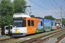 De Lijn Kusttram 6038 aufgenommen 06.08.2016 am Haltestelle De Haan aan Zee