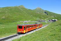 Abschiedsbilder der alten JB BDhe 2/4 im Planeinsatz: BDhe 2/4 Nr. 202 mit Bt 26 zwischen Kleine Scheidegg und Eigergletscher, 18.07.2016.

