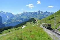 BDhe 4/4 Nr. 110 zwischen kleine Scheidegg und Wengernalp, 19.07.2016. 

