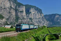 E 412 009 + E 412 015 + E 405 038 + E 405 005 am 09.07.2016 bei Mezzolombardo. 