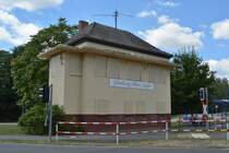 Blick auf das alte Stellwerk am Haltepunkt Altes Lager.

Altes Lager Niedergörsdorf 20.07.2016
