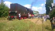 Ol49-59 mit Sonderzug in Bahnhof Miedzychod Letnisko, 13.08.2016