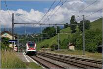 Bei der Umstellung der Stecke Genève - Bellegarde  von Gleich- auf Wechselstrom wurden in La Plaine die Gleichstrommaste und Träger für die Wechselstromfahrleitung genutzt, so dass auf den ersten flüchtigen Blick die Änderung kaum auffällt, der zweite Blick aber Zeit doch kleine Unterschiede statt  Tilo -Flirts (RABe 524) verkehren nun Flirt  France  (RABe 522) und die SNCF Signale sind SBB Signalen gewichen.
20. Juni 2016