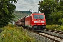 185 201-1 ist mit einen leeren Kohlezug bei Gambach unterwegs gesehen am 09.08.16.