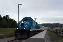 Kanada / Québec: SFG Rail (Société de chemin de fer de la Gaspésie / Gaspe Railway Company) / Scenic Train l'Amiral: Touristenzug  l'Amiral , an der Spitze des Zuges SFG 1849, Loktyp: Rebuilt MLW RS18u. Aufgenommen im September 2014 im Bahnhof von Gaspé, dem gleichzeizigen Bahnstreckenende. Bahnstrecke Matapédia - Gaspé. Aufgenommen im September 2014.