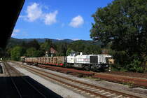 3 mal wöchentlich Verkehrt ein Fahrverschub am Wieser-Ast der Graz Köflacher Eisenbahn . Am gestrigen 26. August 2016 bespannte wiedereinmal 2170.001 EX LTE das Zugpaar . Hier bei der Rückfahrt gen Graz bei in Deutschlandsberg.  