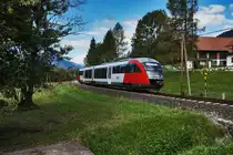 5022 025-8  St. Paul/Lavanttal , fährt als R 4810 (Kötschach-Mauthen - Villach Hbf), zwischen Postran und Hermagor vorüber.
Aufgenommen am 6.9.2016, bei Podlanig.