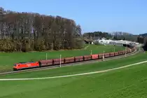 Stellvertretend für die zahlreich umgeleiteten Erzzüge zeige ich hier den Leerzug GM 47928 von Linz Stahlwerke nach Neuss Gbf. Es führt 185 281, noch mit Railion DB Logistics Beschriftung, aufgenommen bei Axdorf am 30. März 2014.