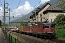 SBB: Das Unterwerk in Giornico mit einem Güterzug geführt von einer Re 10/10. Die Aufnahme stammt vom 13. September 2016.
Foto: Walter Ruetsch
