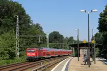 Von der S-Bahn Station Wilhelmshagen der S-Bahn Berlin wurde 112 155 mit dem RE 1 nach Frankfurt (Oder) dokumentiert.
Aufnahmedatum: 24.06.2016