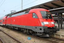 Der Neue im Rostocker Stier-Stall:182 009-1 mit RE4310 von Rostock Hbf nach Hamburg Hbf kurz vor der Ausfahrt im Rostocker Hbf.23.09.2016