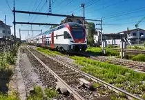 RABe 511 123 fährt als RE 4877  RHEINTAL-EXPRESS  (Wil SG - St. Gallen - Chur), in den Bahnhof St. Margrethen ein.
Aufgenommen am 18.7.2016.