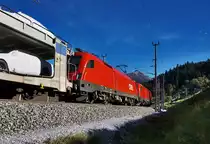 Nachschuss von 1116 092-8 und 1116 149-6, diese mit einem Autozug in Richtung Villach unterwegs waren.
Aufgenommen am 25.9.2016, bei der Durchfahrt durch den ehemaligen Bahnhof Angertal. 
