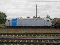 Seitenansicht der SETG 185 690-5 am 30.09.2016 beim pausieren in Neudietendorf.