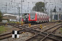 DBpzfa 766.1 als RE 4310(Rostock-Hamburg)bei der Bereitstellung im Rostocker Hbf.07.10.2016 