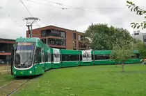 Be 6/8 Flexity 5019, auf der Linie 14, steht in der Schlaufe bei Pratteln. Die Aufnahme stammt vom 07.10.2016.