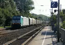 Die Cobra 2824 kommt aus Richtung Aachen-West,Laurensberg,Richterich mit einem  Coilzug aus Belgien nach Tschechien und fährt durch Kohlscheid in Richtung Herzogenrath,Hofstadt,Finkenrath,Rimburg,Übach-Palenberg,Zweibrüggen,Frelenberg,Geilenkirchen,Süggerrath,Lindern,Brachelen,Hückelhoven-Baal,Baal,Erkelenz,Herrath,Beckrath,Wickrath,Rheydt,Mönchengladbach.
Aufgenommen von Bahnsteig 2 in Kohlscheid.
Bei Sommerwetter am Nachmittag vom 27.9.2016.