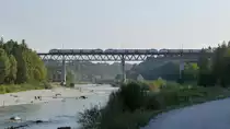 Großhesseloher Brücke über die Isar zwischen Harlaching und Pullach im Isartal (Bahnstrecke München - Holzkirchen); 14.09.2016

