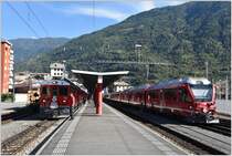 Tirano, Ausgangspunkt der Berninastrecke, mit BEX960 ABe 8/16 3503 und R1660 mit ABe 4/4 III 56  Corviglia . (06.10.2016)