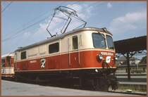 1099.003-4 Weinburg hat ihr Ziel St.P�lten Hbf erreicht. (Juli 1998)