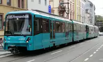 VGF Bombardier U5-25 Wagen 689 am 13.10.16 in Frankfurt Musterschule