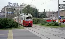 Wien WVB SL 58 (E1 4709) Mariahilfer Gürtel / Mariahilfer Straße / Westbahnhof im Juli 1982. - Scan von einem Farbnegativ. Film: Kodak Safety Film 5035. Kamera: Minolta SRT-101.