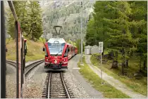 R1640 mit ABe 8/12 3505 wartet in der Dienststation Stablini den Gegenzug ab. (09.10.2016)