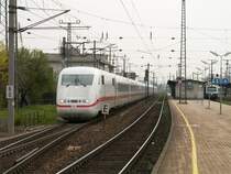 ICE 90 von Wien West nach Hamburg Altona bei der Durchfahrt in Wien H�tteldorf, 7.4.2007 