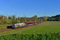 1116 157 mit einem Railjet am 31.10.2016 bei Kimpling. 