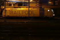 Railpool HSL Lok 185 671 steht in Hof bereit für Containerzug nach Hamburg am 29.12.2015