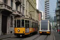 Ventotto 1993 begegnet in der Via G. Rosales  dem Sirio 7625 (28.10.2016)