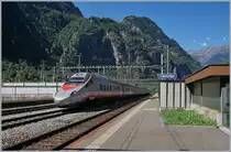 Ein FS Trenitalia ETR 610 als EC 17 unterwegs von Zürich nach Milano bei der Durchfahrt in Lavorgo.
7. Sept. 2016