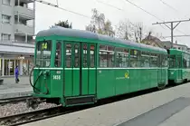 Kaum mehr anzutreffen sind die Hochflurigen B4 Anhänger. Der B 1458 steht hier an der Endstation der Linie 14 in Pratteln. Die Aufnahme stammt vom 14.11.2016.