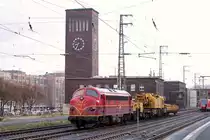 Altmark-Rail 1149 war am 18. November 2016 mit einem Schienenkran im Düsseldorfer Hauptbahnhof abgestellt.